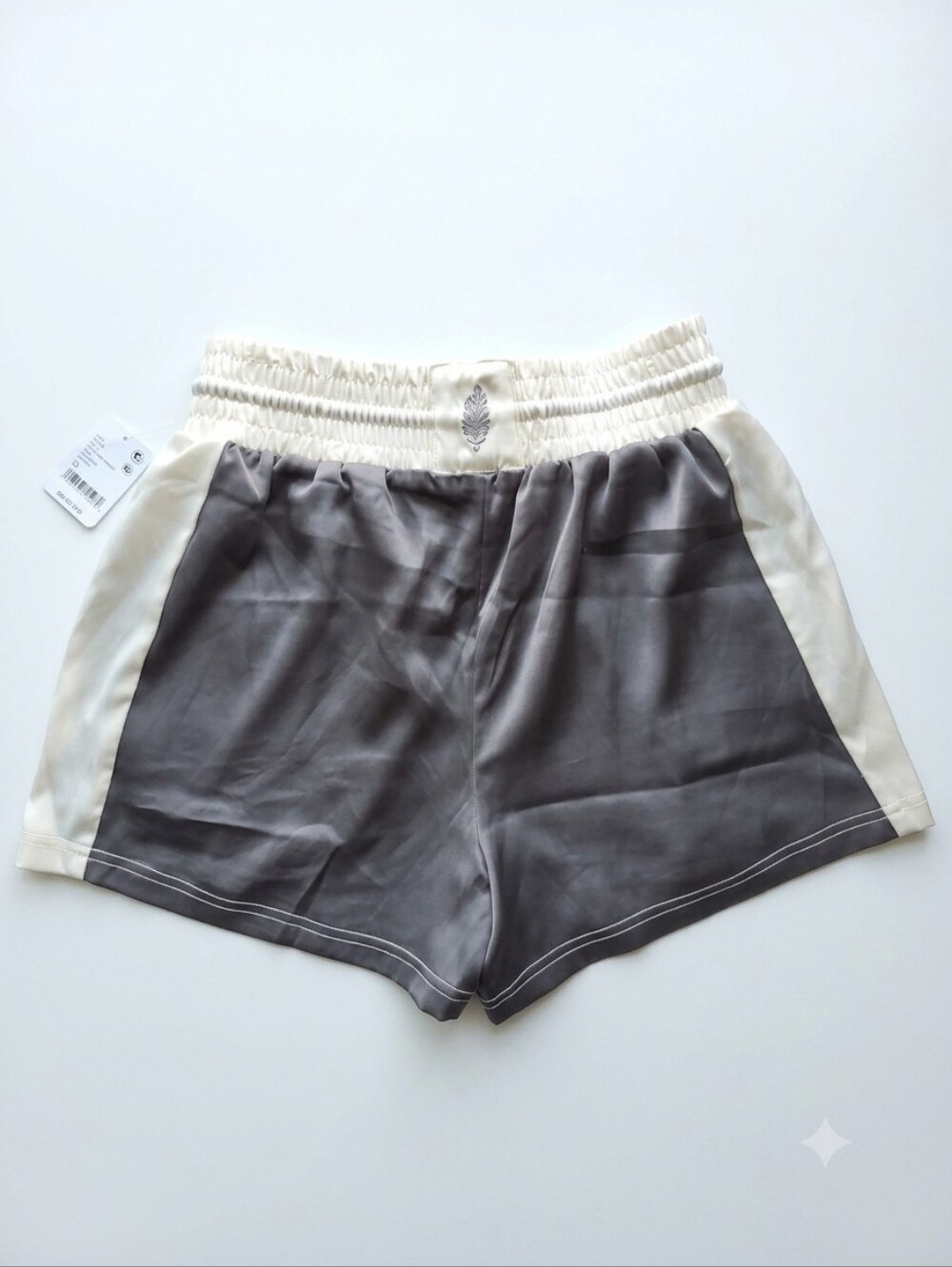🍁 NWT| FP Movement Satin Rose Boxer Shorts Ivory Grey - Picture 4 of 4